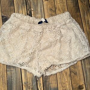 Women's Cream Lace Shorts